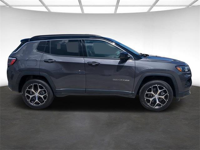 new 2024 Jeep Compass car, priced at $31,138