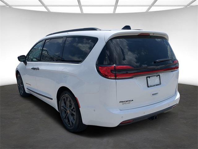 new 2024 Chrysler Pacifica car, priced at $45,458