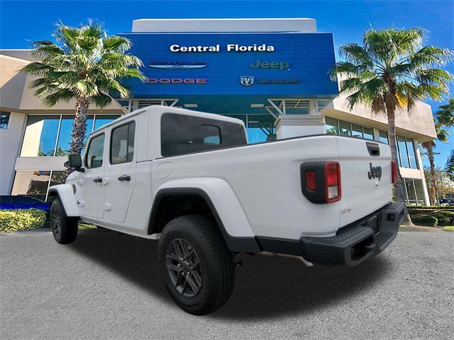 new 2025 Jeep Gladiator car, priced at $40,625