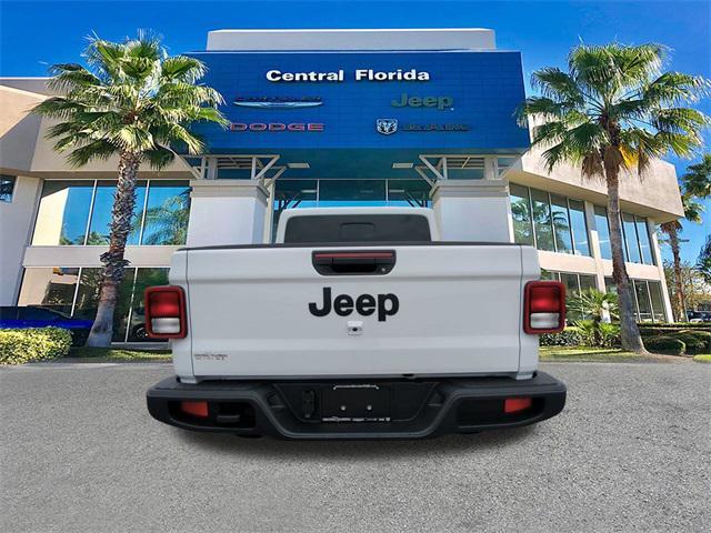 new 2025 Jeep Gladiator car, priced at $40,625