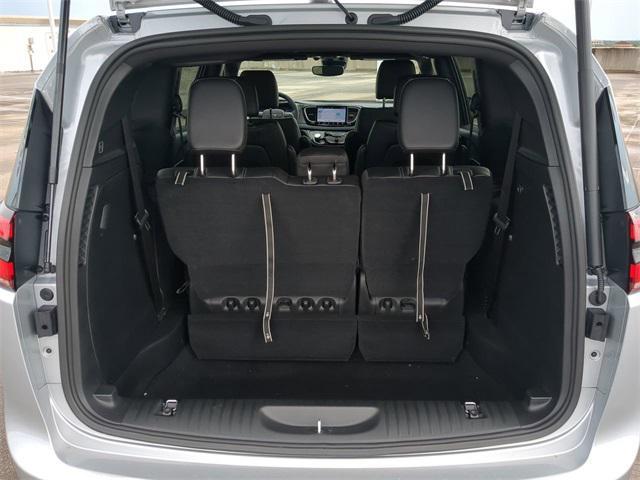 new 2026 Chrysler Pacifica car, priced at $46,094