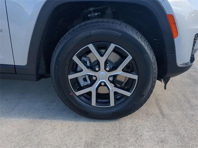 new 2024 Jeep Grand Cherokee L car, priced at $35,254