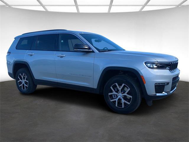 new 2024 Jeep Grand Cherokee L car, priced at $35,254