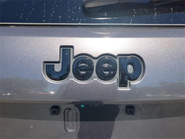 used 2021 Jeep Grand Cherokee car, priced at $19,749