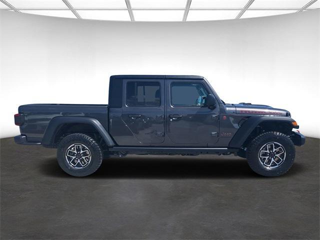 new 2024 Jeep Gladiator car, priced at $53,712