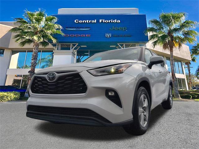 used 2023 Toyota Highlander car, priced at $34,249