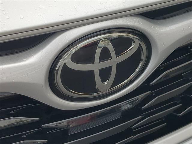 used 2023 Toyota Highlander car, priced at $34,249