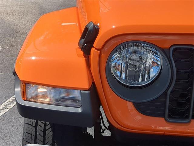 new 2025 Jeep Gladiator car, priced at $46,641