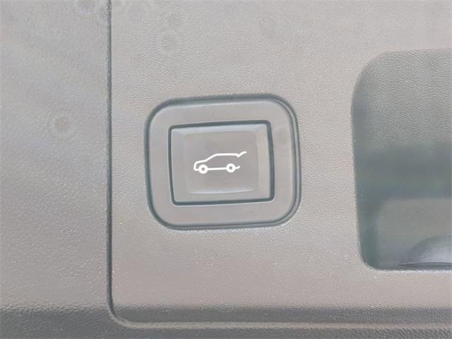 used 2021 Cadillac XT5 car, priced at $26,499