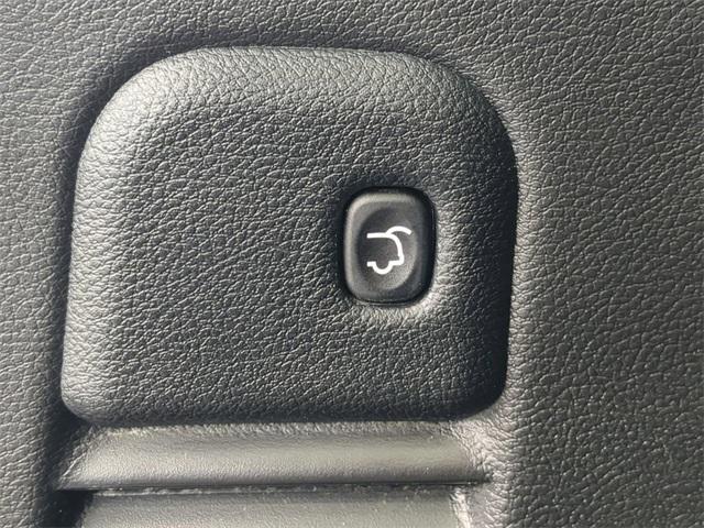 used 2021 Jeep Grand Cherokee car, priced at $31,749