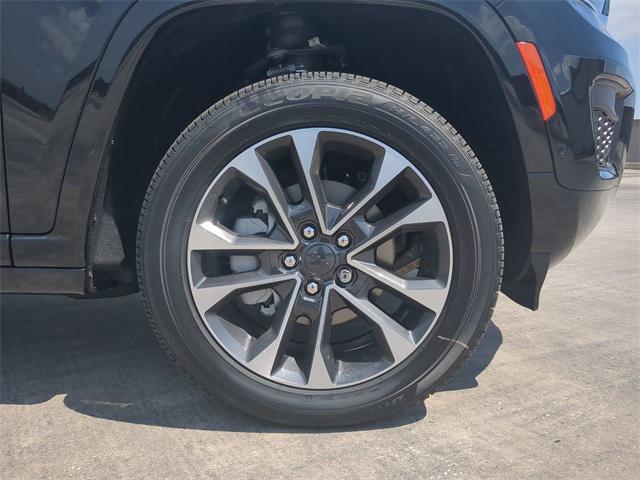 new 2025 Jeep Grand Cherokee car, priced at $55,051