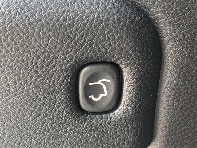 used 2015 Jeep Grand Cherokee car, priced at $28,249