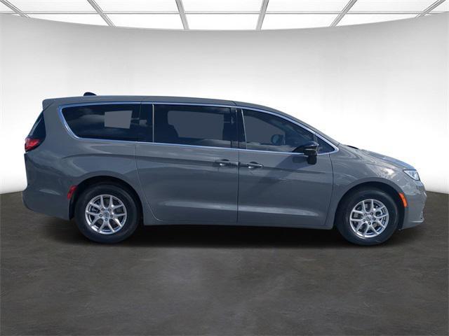 new 2025 Chrysler Pacifica car, priced at $43,502