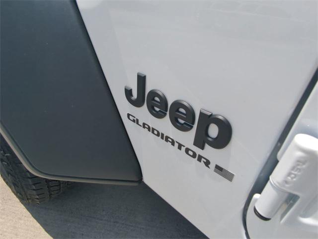 new 2025 Jeep Gladiator car, priced at $42,307