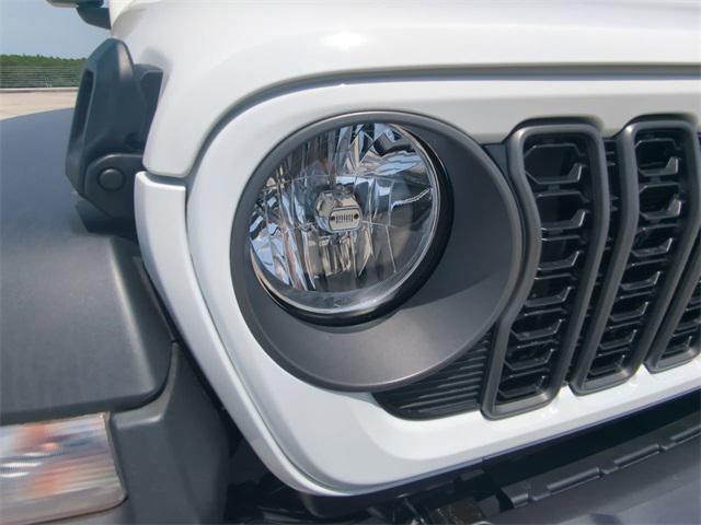 new 2025 Jeep Gladiator car, priced at $42,307
