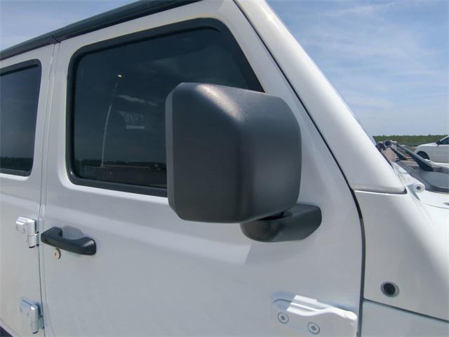 new 2025 Jeep Gladiator car, priced at $42,307