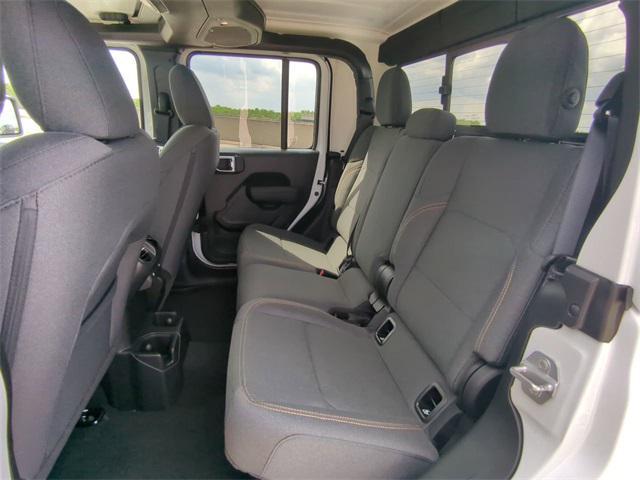 new 2025 Jeep Gladiator car, priced at $41,494