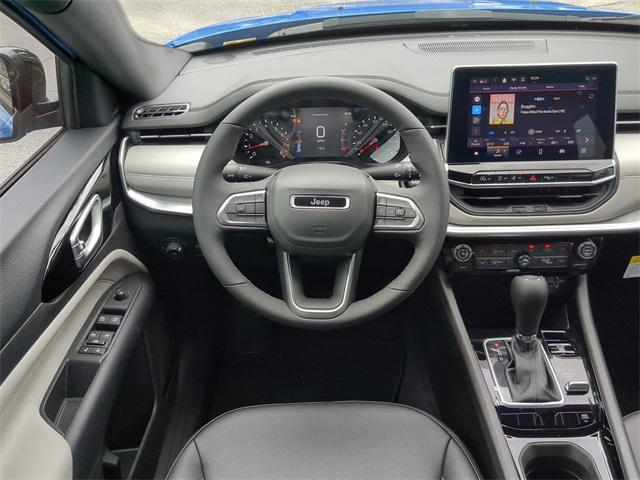 new 2025 Jeep Compass car, priced at $29,985