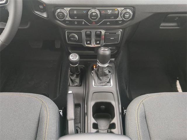 new 2025 Jeep Wrangler car, priced at $37,781