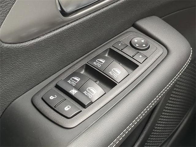 new 2025 Chrysler Pacifica car, priced at $42,561