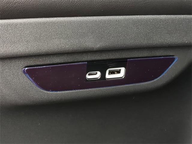 new 2025 Chrysler Pacifica car, priced at $42,561