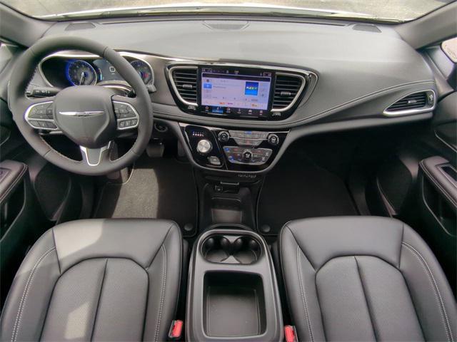 new 2025 Chrysler Pacifica car, priced at $42,561