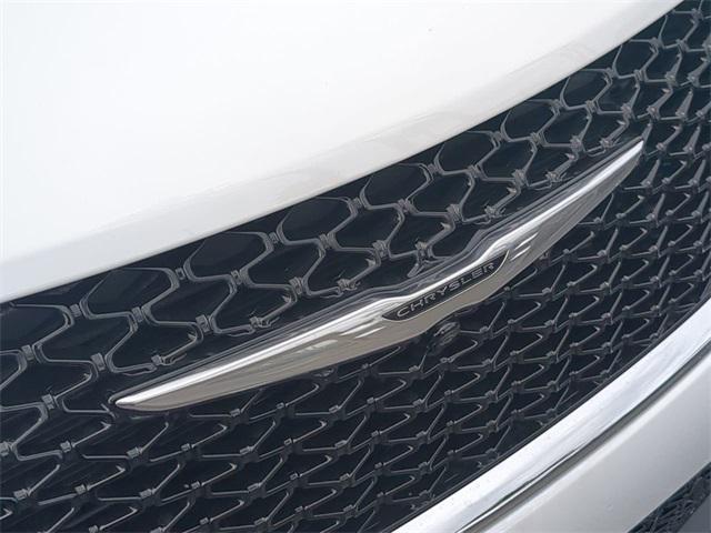 new 2025 Chrysler Pacifica car, priced at $42,561