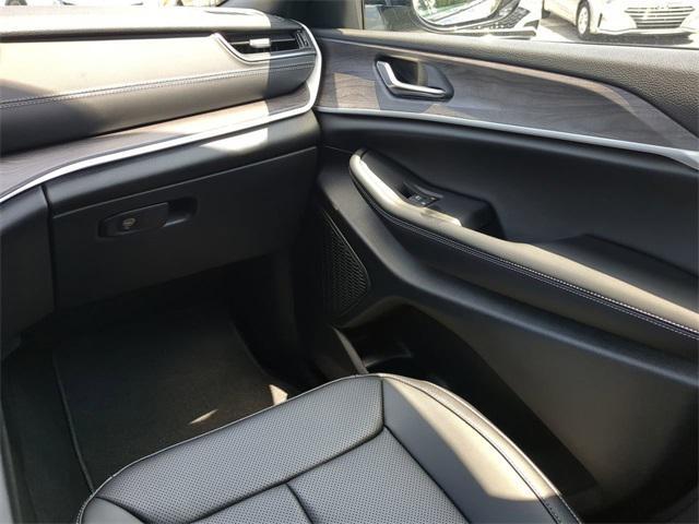 new 2025 Jeep Grand Cherokee car, priced at $50,115
