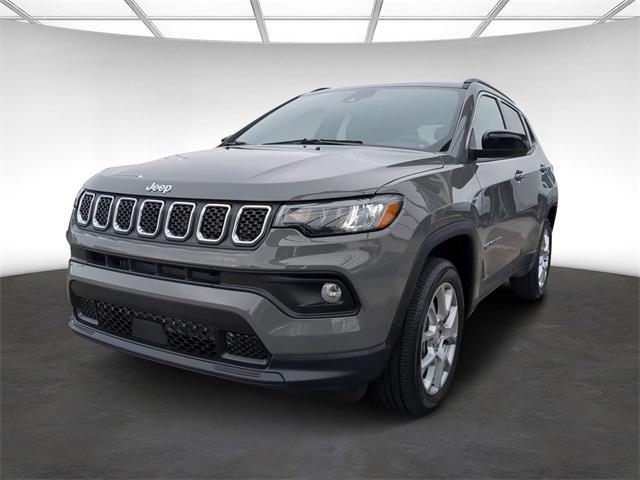 new 2024 Jeep Compass car, priced at $30,158