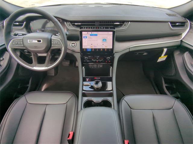 new 2025 Jeep Grand Cherokee car, priced at $41,331