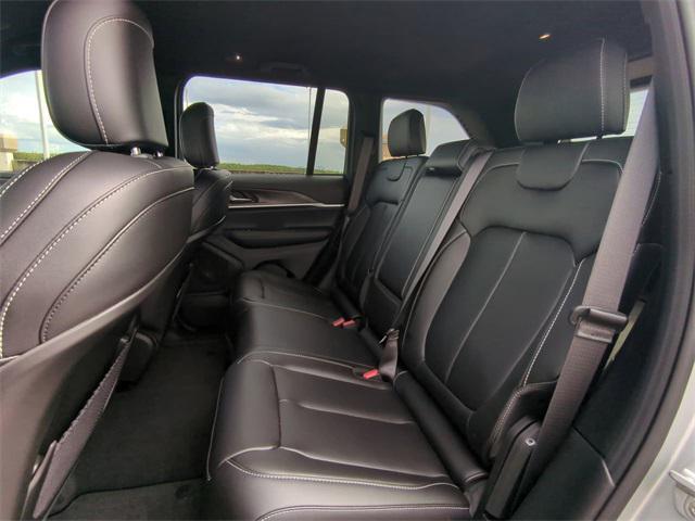 new 2025 Jeep Grand Cherokee car, priced at $41,331