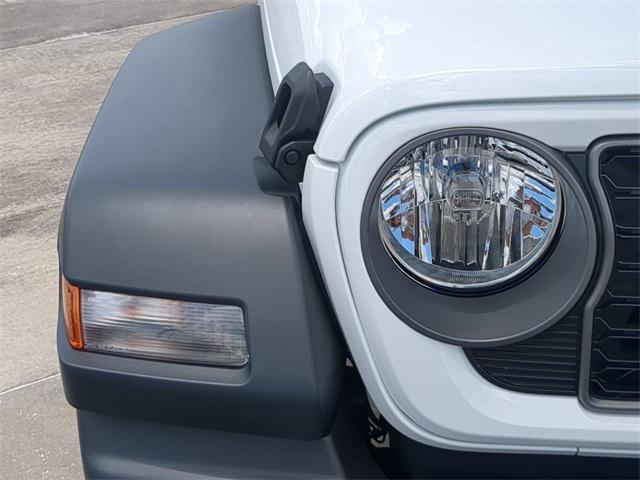new 2025 Jeep Wrangler car, priced at $41,867