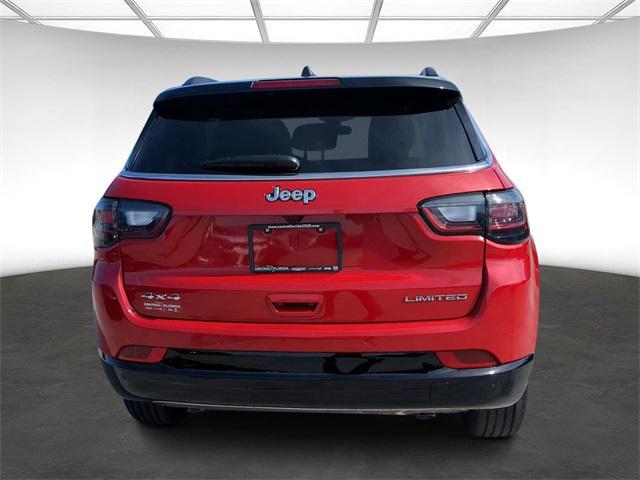 new 2024 Jeep Compass car, priced at $32,998