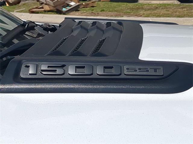 new 2025 Ram 1500 car, priced at $69,181