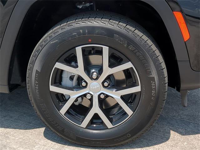new 2025 Jeep Grand Cherokee car, priced at $39,561