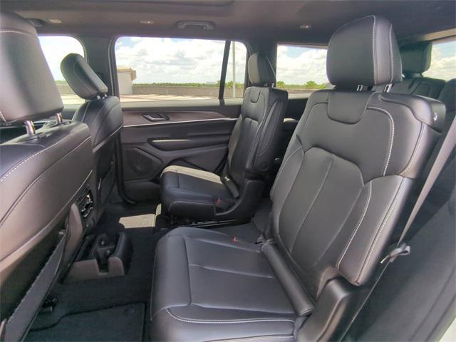 new 2025 Jeep Grand Cherokee L car, priced at $41,216