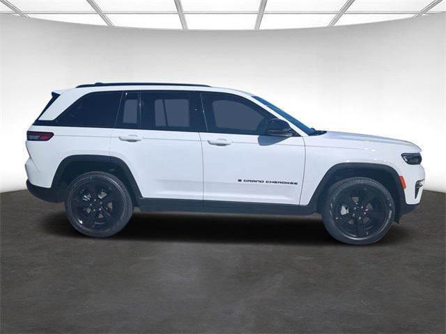 new 2025 Jeep Grand Cherokee car, priced at $47,420