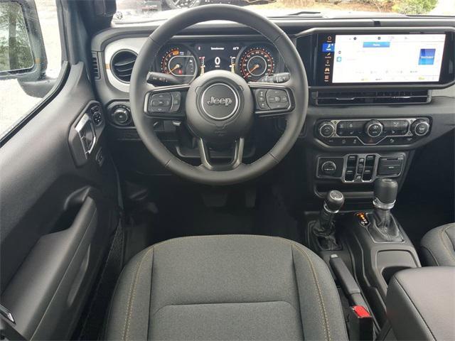 new 2025 Jeep Wrangler car, priced at $47,170