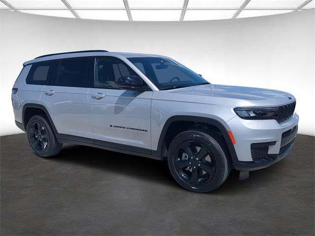 new 2024 Jeep Grand Cherokee L car, priced at $41,958