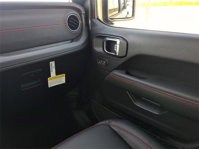 new 2025 Jeep Wrangler car, priced at $64,378