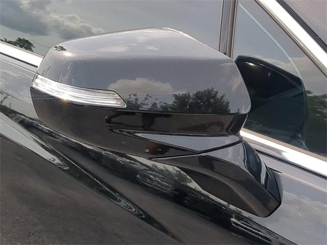 used 2021 Cadillac XT5 car, priced at $30,749