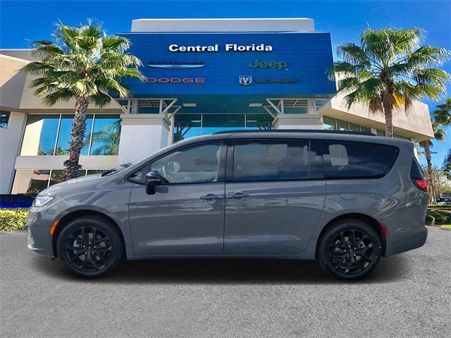 new 2025 Chrysler Pacifica car, priced at $50,294