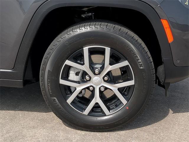 new 2025 Jeep Grand Cherokee car, priced at $46,659