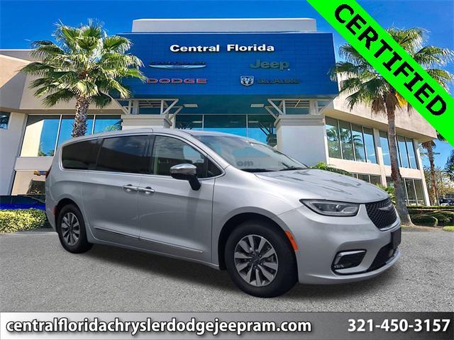 used 2023 Chrysler Pacifica Hybrid car, priced at $27,999