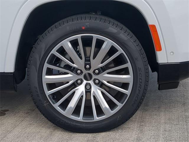 new 2025 Jeep Wagoneer L car, priced at $73,172