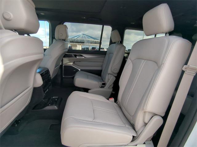 new 2025 Jeep Wagoneer L car, priced at $73,172