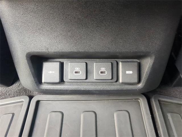 used 2021 Land Rover Discovery car, priced at $26,249