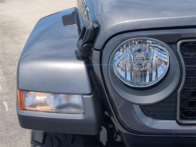 new 2025 Jeep Gladiator car, priced at $45,149