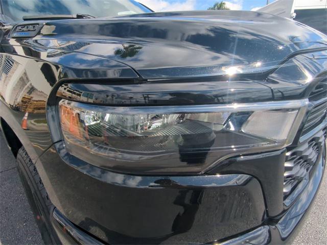 new 2025 Ram 1500 car, priced at $38,571