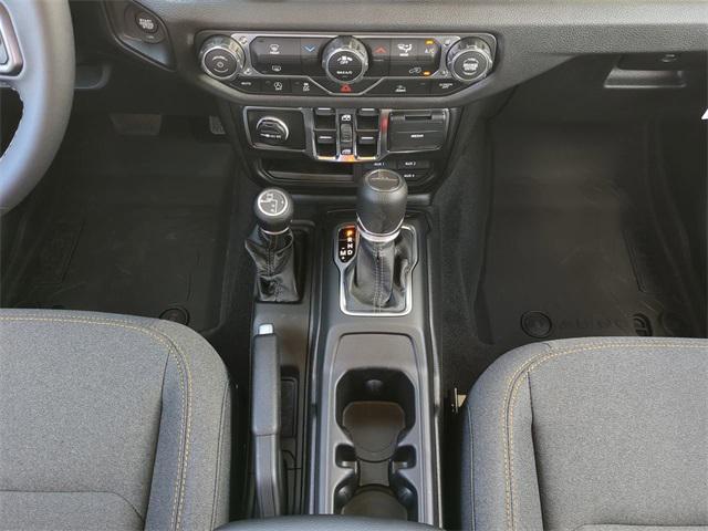 new 2025 Jeep Gladiator car, priced at $41,480